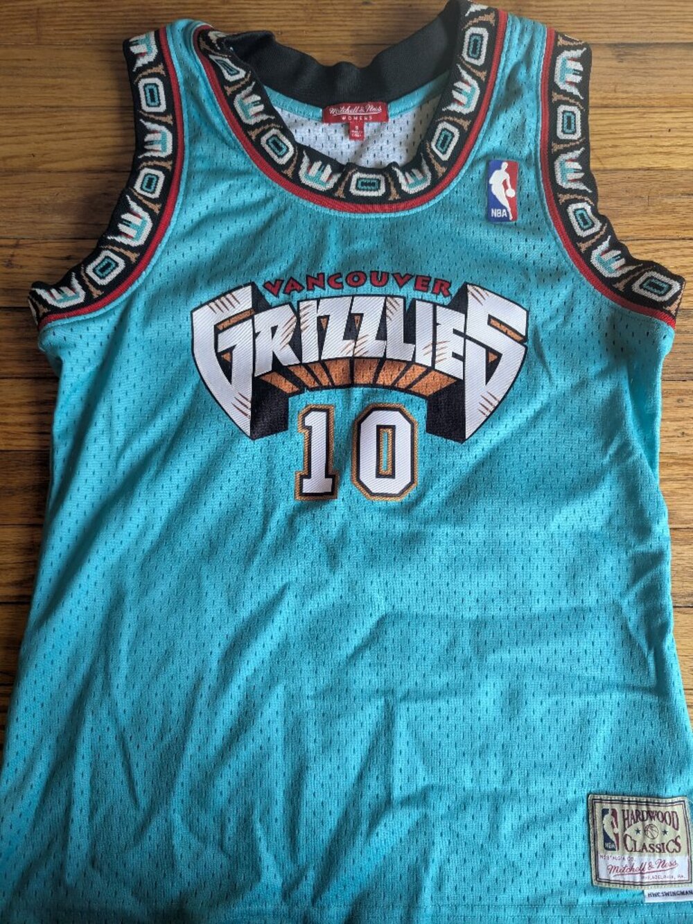 Vancouver Grizzlies Hardwood Classics Mike Bibby Jersey (Womens S)